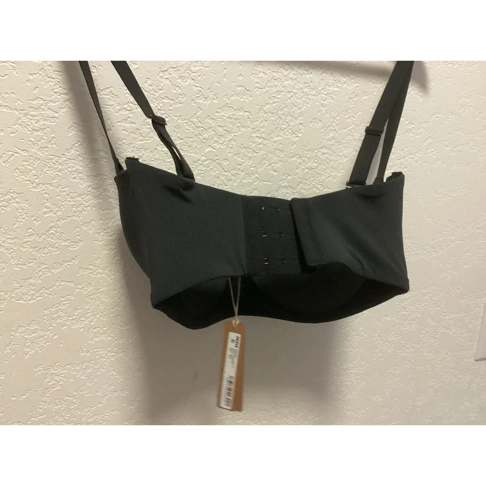 SKIMS WirelessStrapless Bra Womens 34DDD‎ Onyx Black BA-BR-2530 Body Collection